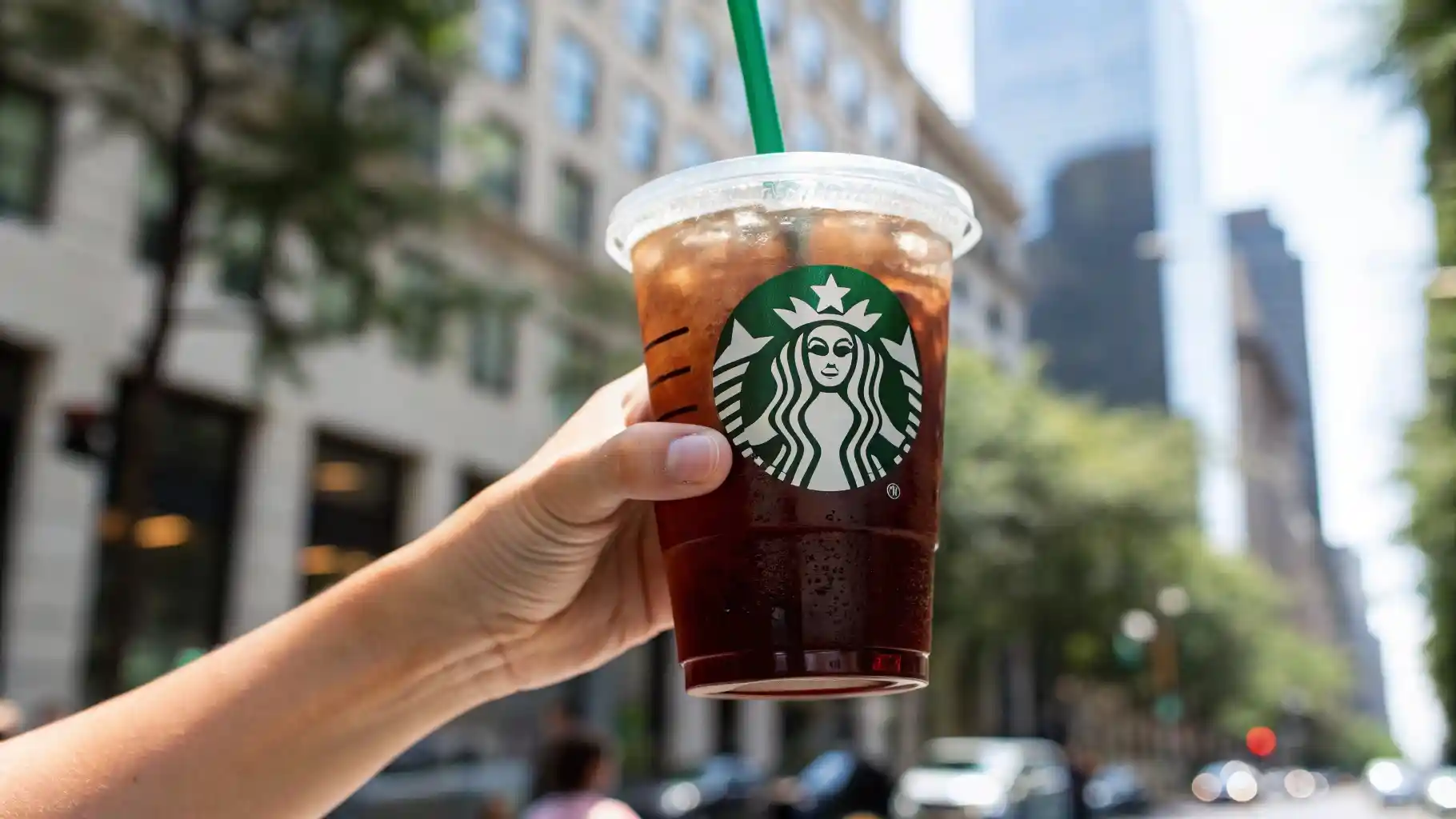 17 Best Low Carb Drinks at Starbucks You’re Missing Out On!